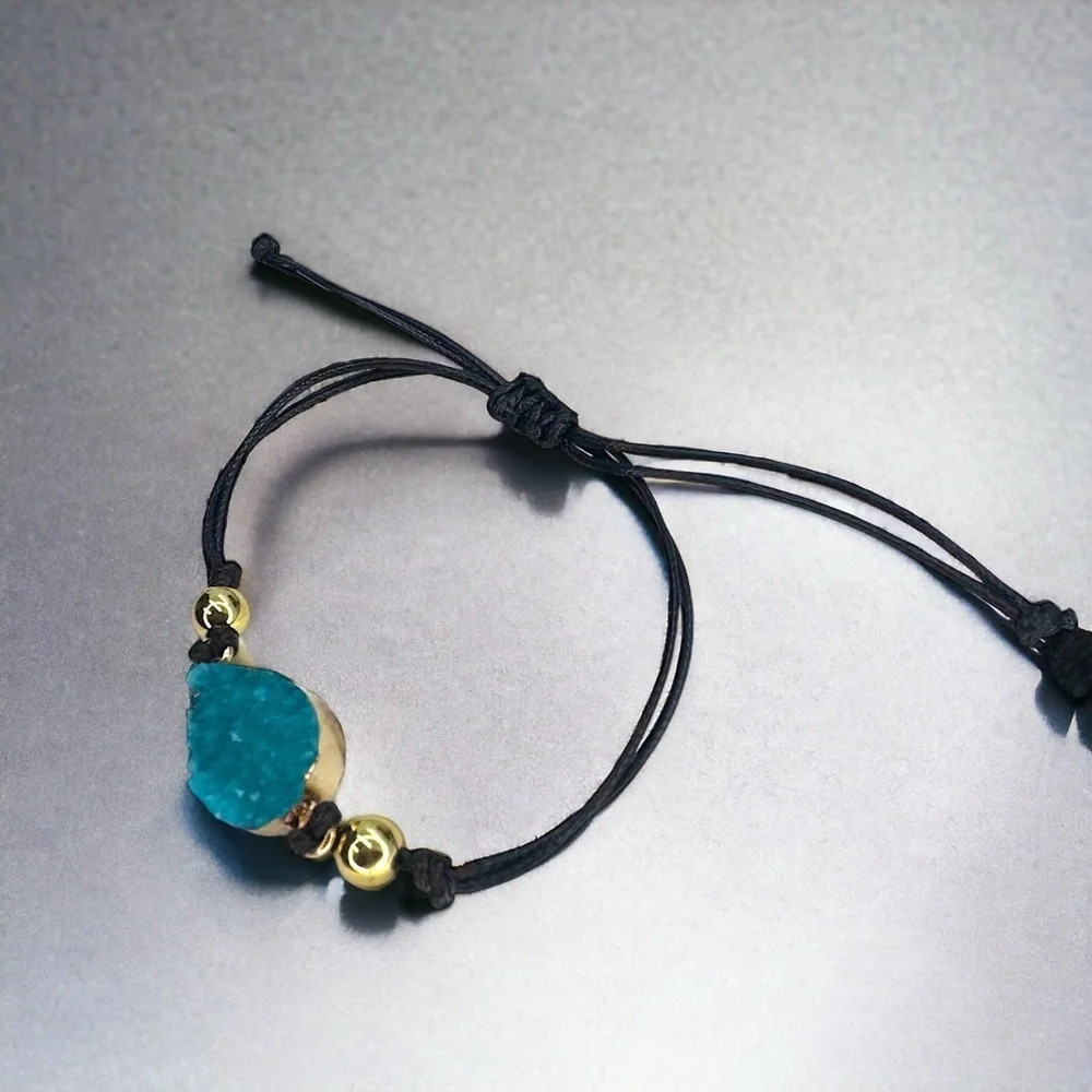 Chic NWOT Black Leather Adjustable Bracelet with Dazzling Gold & Turquoise Charm